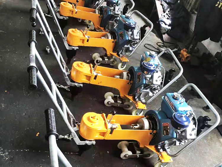 NLB-300型單頭内燃(ran)螺栓扳手 