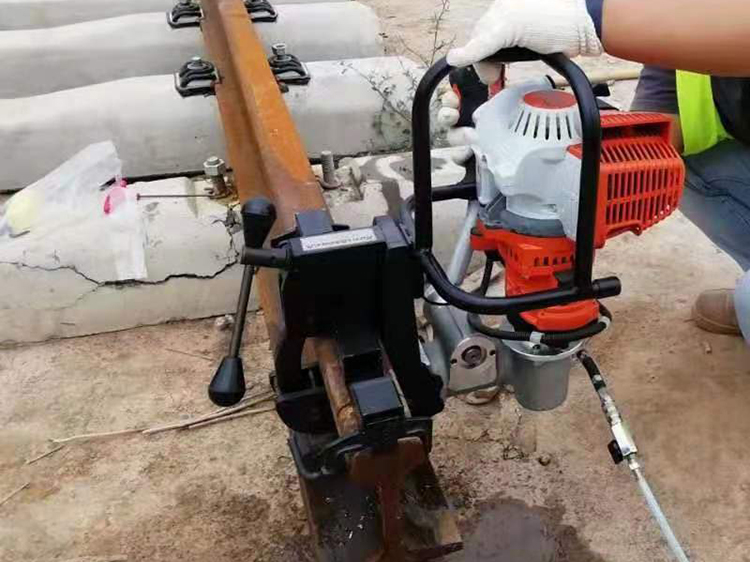 NZG-31II型内燃(rán)鋼軌鑽孔機(ji)