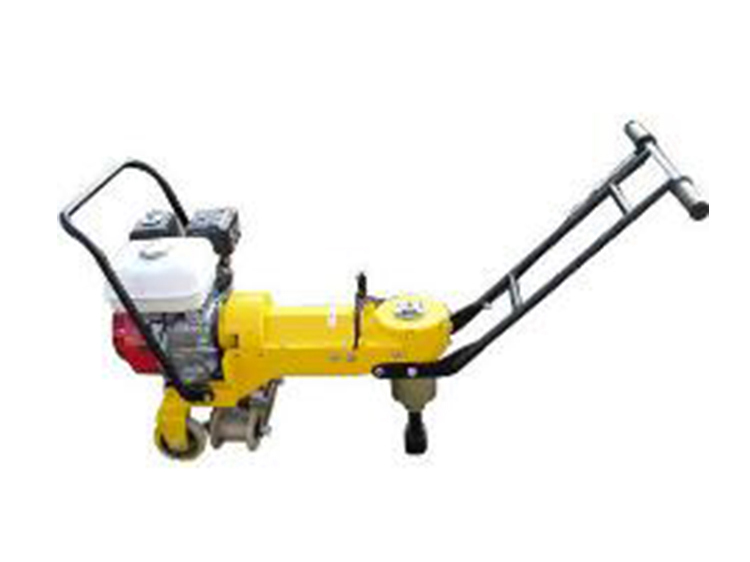 NLB-300型内燃(ran)螺栓扳手-内(nèi)燃扳手