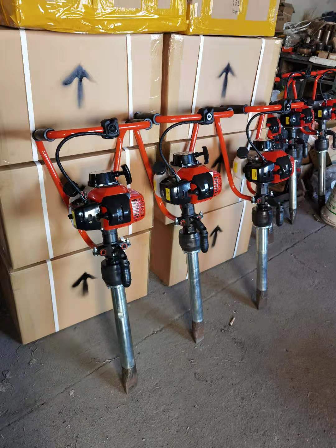 ND-4型手提式(shì)内燃搗固鎬(gao)