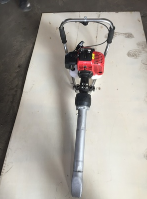 ND-4型(xing)手提式内燃(ran)搗固鎬 