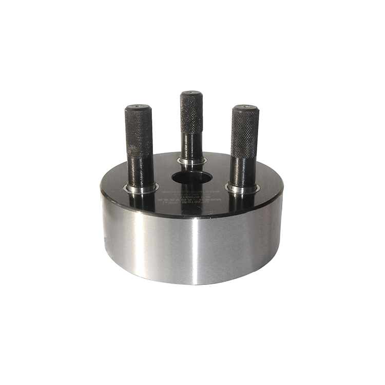 車軸(zhou)軸端三螺孔(kǒng)位置度綜合(hé)量規