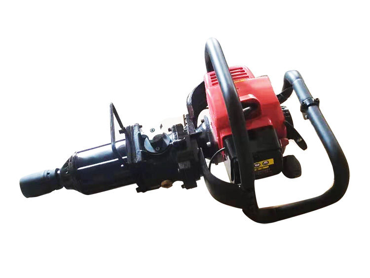 NLB-550型(xíng)手提式内燃螺(luo)栓扳手 