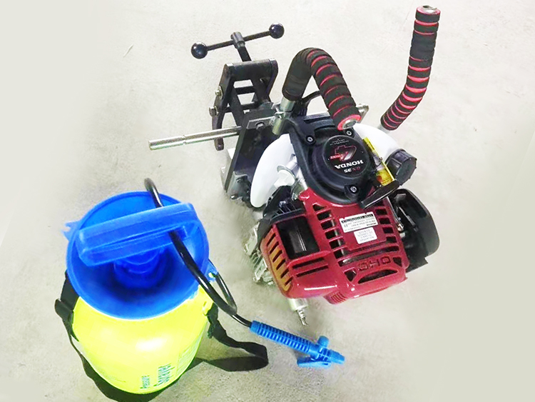 NZG-31II型(xing)内燃鋼軌鑽(zuàn)孔機 